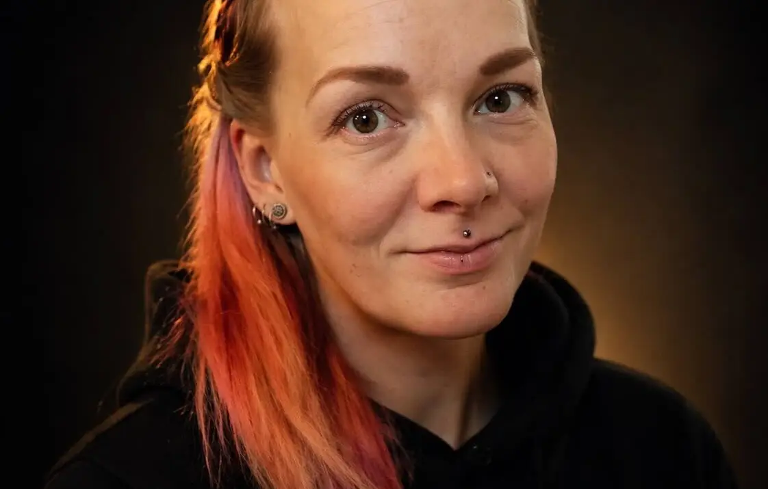 Sanna Toivanen, Luulinnan koulutettu hieroja ja valmistuva fysioterapeutti