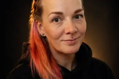 Sanna Toivanen, Luulinnan koulutettu hieroja ja valmistuva fysioterapeutti