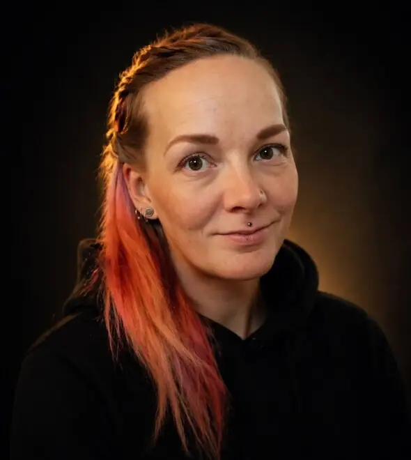 Sanna Toivanen, Luulinnan koulutettu hieroja ja valmistuva fysioterapeutti